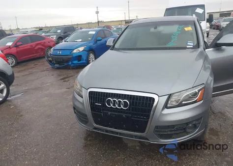 2010 Audi Q5 3.2 Premium из США, поврежденный, VIN WA1VKAFP5AA017442